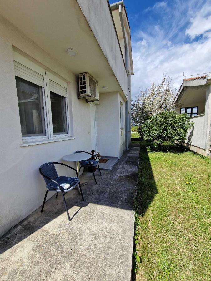 Apartment Melody Metković Exteriör bild